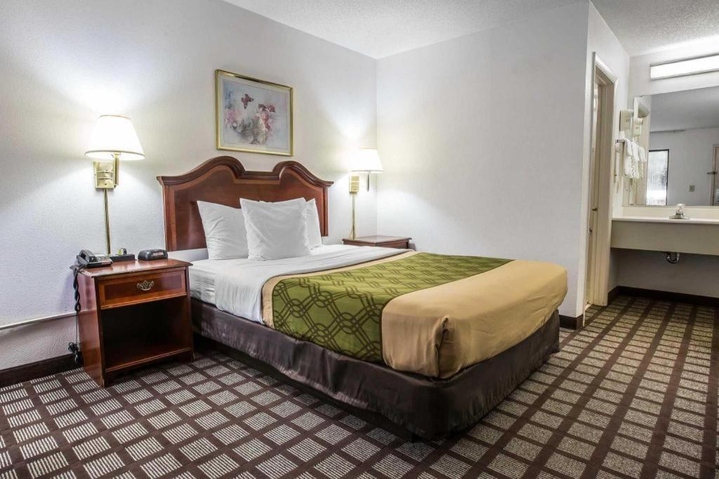 Econo Lodge South Garner Eksteriør billede