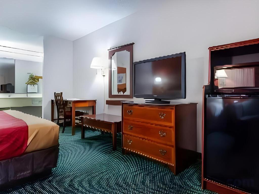 Econo Lodge South Garner Eksteriør billede