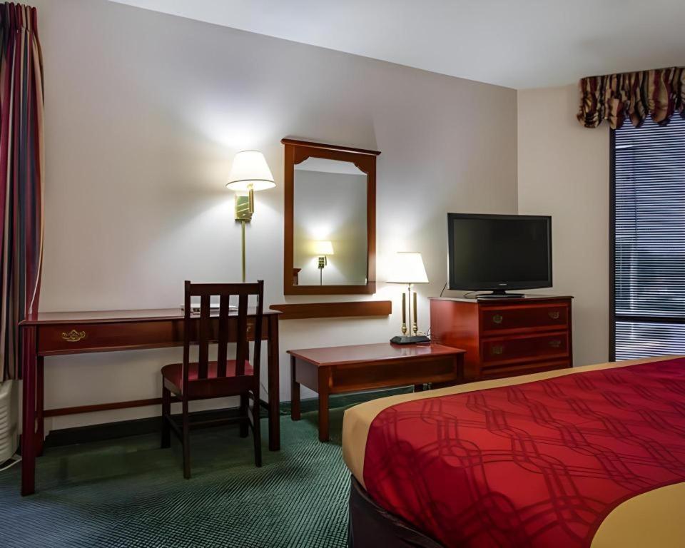 Econo Lodge South Garner Eksteriør billede