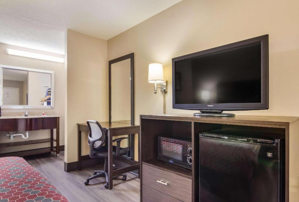 Econo Lodge South Garner Eksteriør billede